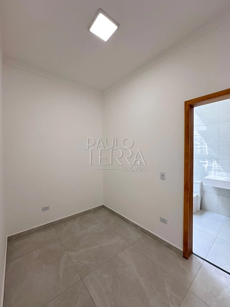 Casa em condomínio fechado à venda em Taubaté | Térrea, quintal gramado, escritório e suíte com closet no Recanto Tropical: 34ª foto da galeria de imagens do imóvel