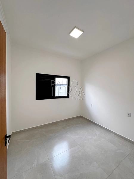 Casa em condomínio fechado à venda em Taubaté | Térrea, quintal gramado, escritório e suíte com closet no Recanto Tropical: 31ª foto da galeria de imagens do imóvel
