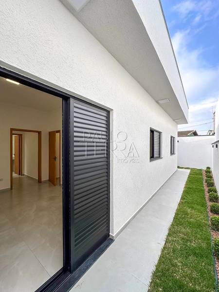 Casa em condomínio fechado à venda em Taubaté | Térrea, quintal gramado, escritório e suíte com closet no Recanto Tropical: 42ª foto da galeria de imagens do imóvel