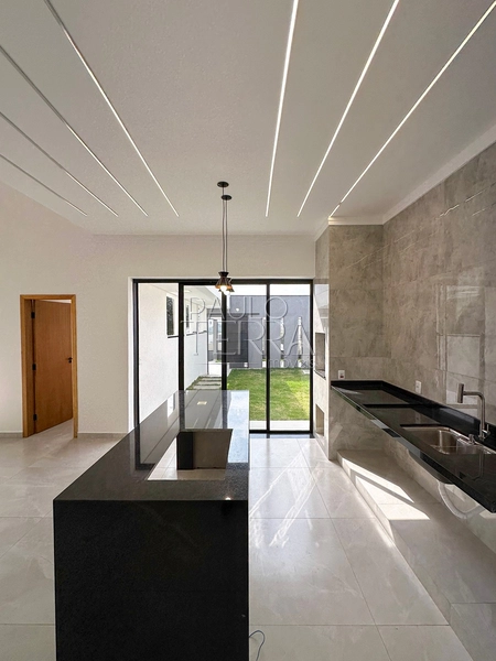 Casa em condomínio fechado à venda em Taubaté | Térrea, quintal gramado, escritório e suíte com closet no Recanto Tropical: 25ª foto da galeria de imagens do imóvel