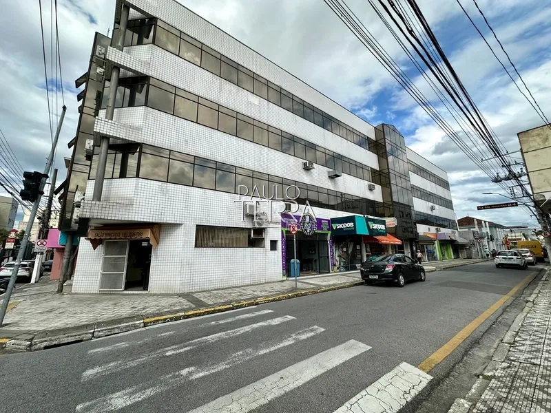 Sala comercial com elevador e recepção, no Centro de Taubaté SP: 19ª foto da galeria de imagens do imóvel
