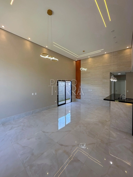 Casa à Venda no Condomínio Ouroville Taubaté | 3 Dormitórios, Escritório, Área Gourmet e Quintal Amplo: 4ª foto da galeria de imagens do imóvel