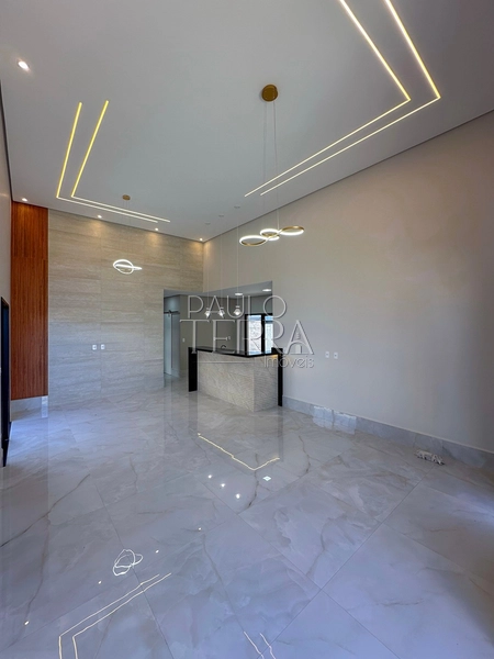 Casa à Venda no Condomínio Ouroville Taubaté | 3 Dormitórios, Escritório, Área Gourmet e Quintal Amplo: 5ª foto da galeria de imagens do imóvel
