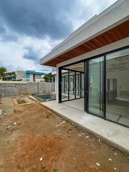 Sobrado à venda no Condomínio Ouroville em Taubaté | 4 suítes, piscina, área gourmet e vista para a Serra da Mantiqueira.: 9ª foto da galeria de imagens do imóvel