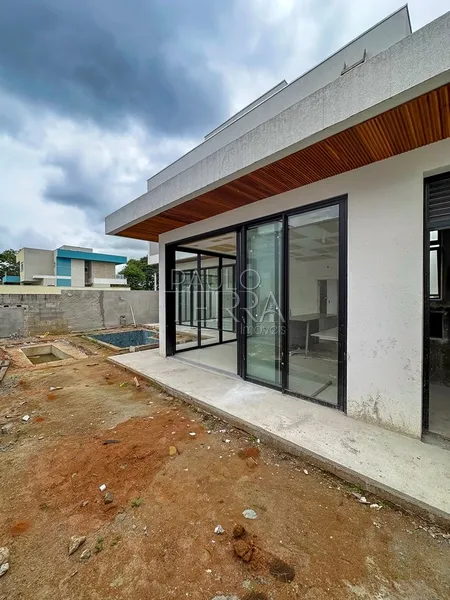 Sobrado à venda no Condomínio Ouroville em Taubaté | 4 suítes, piscina, área gourmet e vista para a Serra da Mantiqueira.: 7ª foto da galeria de imagens do imóvel