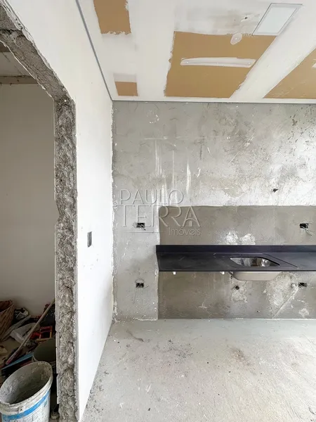 Sobrado à venda no Condomínio Ouroville em Taubaté | 4 suítes, piscina, área gourmet e vista para a Serra da Mantiqueira.: 53ª foto da galeria de imagens do imóvel