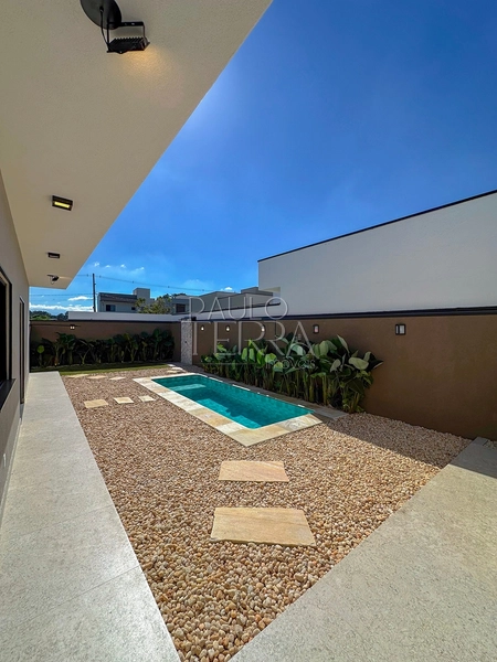 Casa térrea com 3 suítes, escritório, piscina e planejados | Condomínio Pérola do Vale em Tremembé: 2ª foto da galeria de imagens do imóvel