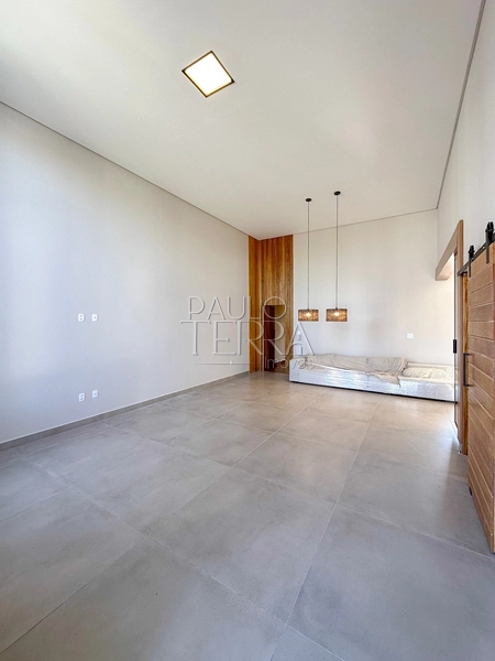Casa térrea com 3 suítes, escritório, piscina e planejados | Condomínio Pérola do Vale em Tremembé: 24ª foto da galeria de imagens do imóvel