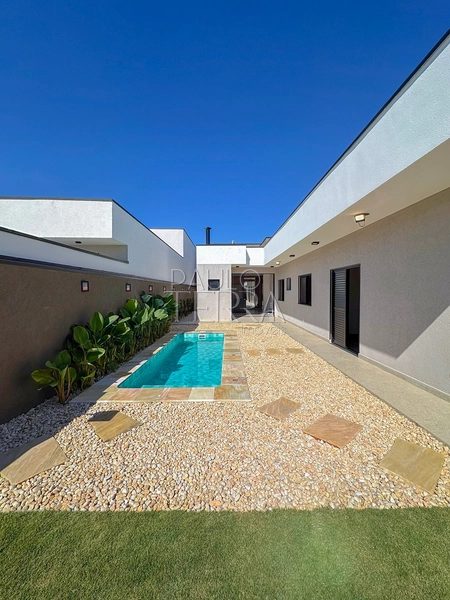 Casa térrea com 3 suítes, escritório, piscina e planejados | Condomínio Pérola do Vale em Tremembé: 10ª foto da galeria de imagens do imóvel