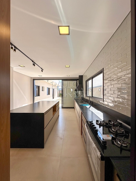 Casa térrea com 3 suítes, escritório, piscina e planejados | Condomínio Pérola do Vale em Tremembé: 78ª foto da galeria de imagens do imóvel