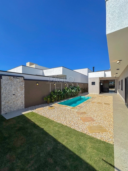 Casa térrea com 3 suítes, escritório, piscina e planejados | Condomínio Pérola do Vale em Tremembé: 7ª foto da galeria de imagens do imóvel