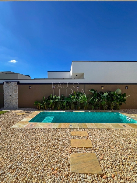 Casa térrea com 3 suítes, escritório, piscina e planejados | Condomínio Pérola do Vale em Tremembé: 41ª foto da galeria de imagens do imóvel
