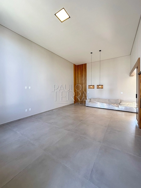Casa térrea com 3 suítes, escritório, piscina e planejados | Condomínio Pérola do Vale em Tremembé: 23ª foto da galeria de imagens do imóvel