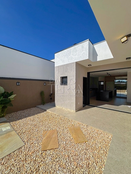 Casa térrea com 3 suítes, escritório, piscina e planejados | Condomínio Pérola do Vale em Tremembé: 9ª foto da galeria de imagens do imóvel