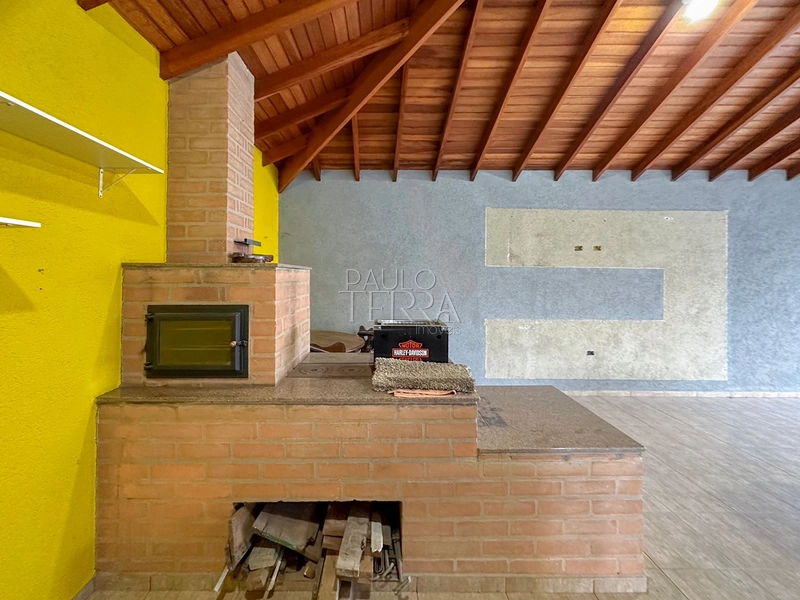 Casa à Venda no Condomínio Campos do Conde Versailles em Tremembé | 2 lotes | 3 Suítes | Piscina | Área Gourmet: 5ª foto da galeria de imagens do imóvel