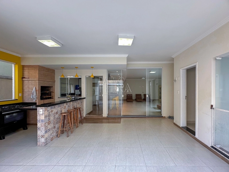 Casa à Venda no Condomínio Campos do Conde Versailles em Tremembé | 2 lotes | 3 Suítes | Piscina | Área Gourmet: 34ª foto da galeria de imagens do imóvel
