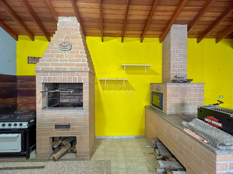 Casa à Venda no Condomínio Campos do Conde Versailles em Tremembé | 2 lotes | 3 Suítes | Piscina | Área Gourmet: 4ª foto da galeria de imagens do imóvel