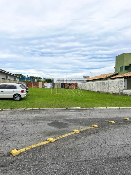 Terreno plano à venda no Condomínio Portal do Sol, em Tremembé/SP – 545 m² | Meio de quadra: 3ª foto da galeria de imagens do imóvel