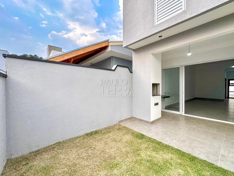 Casa em condomínio fechado em Tremembé por menos de R$ 1 milhão, com escritório, quintal para piscina e excelente padrão de acabamento.: 14ª foto da galeria de imagens do imóvel