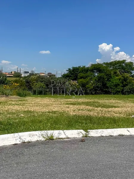 Terreno plano à Venda no Condomínio Colinas do Sol – 398 m² | Lazer Completo: 4ª foto da galeria de imagens do imóvel