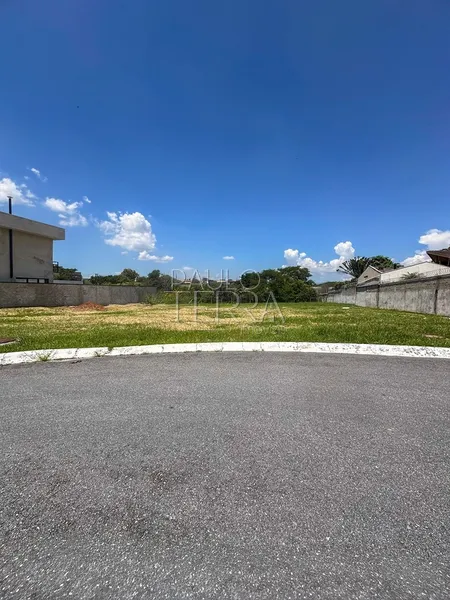 Terreno plano à Venda no Condomínio Colinas do Sol – 398 m² | Lazer Completo: 2ª foto da galeria de imagens do imóvel