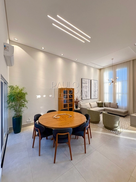 Casa térrea mobiliada à venda no Condomínio Tecoara em Taubaté | Porteira Fechada, Piscina, Energia Fotovoltaica e 3 Quartos: 3ª foto da galeria de imagens do imóvel