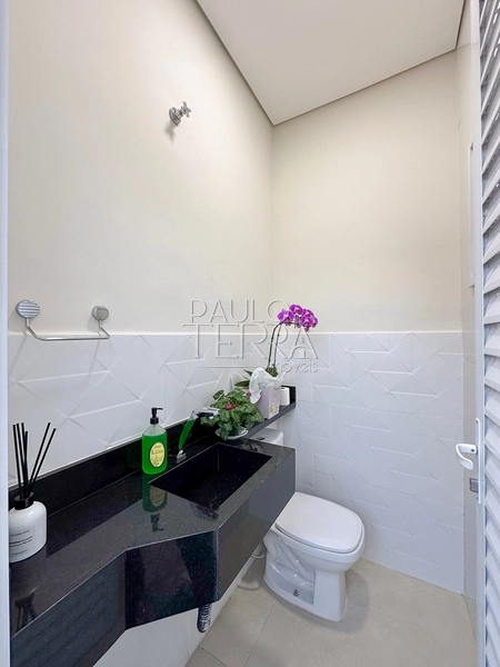 Casa térrea mobiliada à venda no Condomínio Tecoara em Taubaté | Porteira Fechada, Piscina, Energia Fotovoltaica e 3 Quartos: 32ª foto da galeria de imagens do imóvel