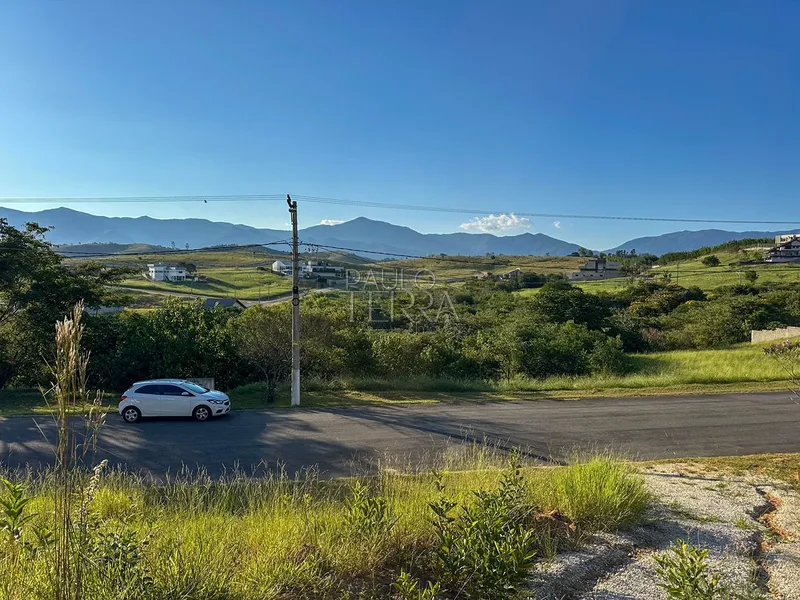 Terreno à Venda no Condomínio Village da Serra – Tremembé/SP | Vista Livre e Permanente: 1ª foto da galeria de imagens do imóvel