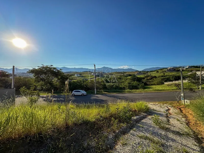Terreno à Venda no Condomínio Village da Serra – Tremembé/SP | Vista Livre e Permanente: 2ª foto da galeria de imagens do imóvel