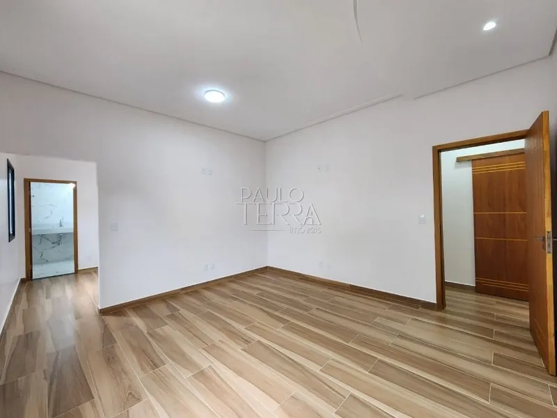 Casa térrea com piscina, quintal e 3 quartos (2 suítes). Condomínio Oásis em Taubaté.: 28ª foto da galeria de imagens do imóvel