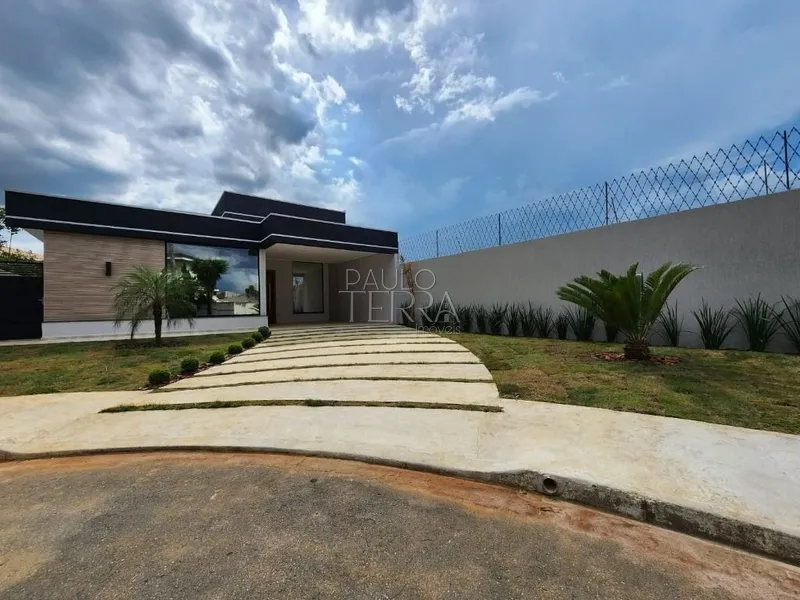 Casa térrea com piscina, quintal e 3 quartos (2 suítes). Condomínio Oásis em Taubaté.: 37ª foto da galeria de imagens do imóvel