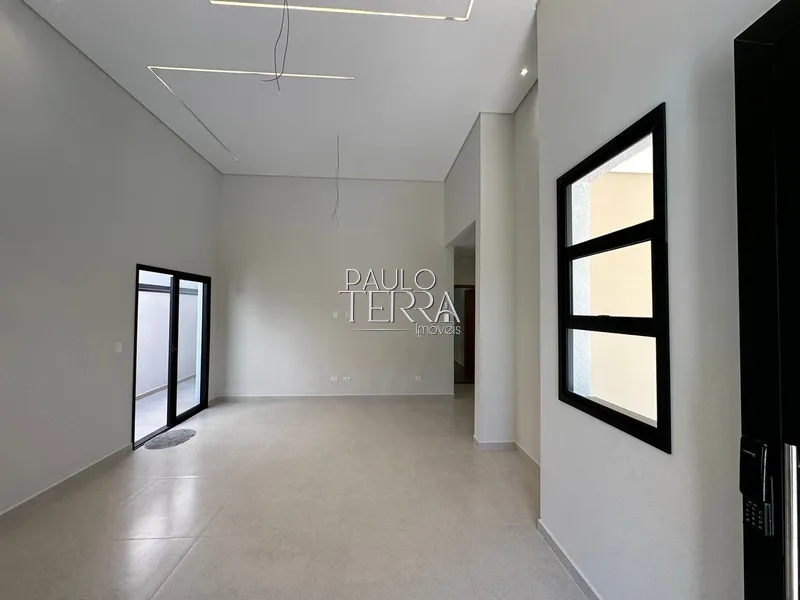 Casa térrea nova com escritório e 3 dormitórios - Condomínio Ouroville: 3ª foto da galeria de imagens do imóvel