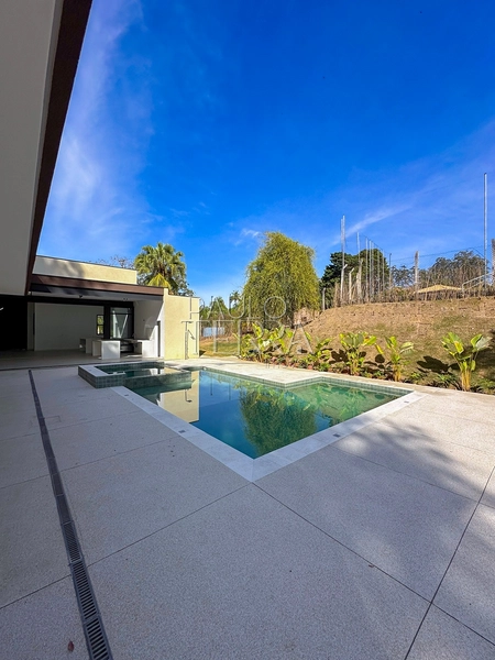 Casa Térrea Nova à Venda no Condomínio Chácaras Cataguá Taubaté | 3 Suítes, Escritório, Piscina com Spa e Terreno de 1.874m²: 77ª foto da galeria de imagens do imóvel