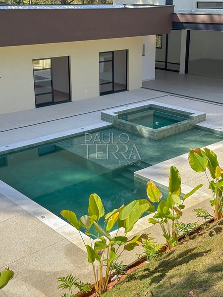 Casa Térrea Nova à Venda no Condomínio Chácaras Cataguá Taubaté | 3 Suítes, Escritório, Piscina com Spa e Terreno de 1.874m²: 33ª foto da galeria de imagens do imóvel