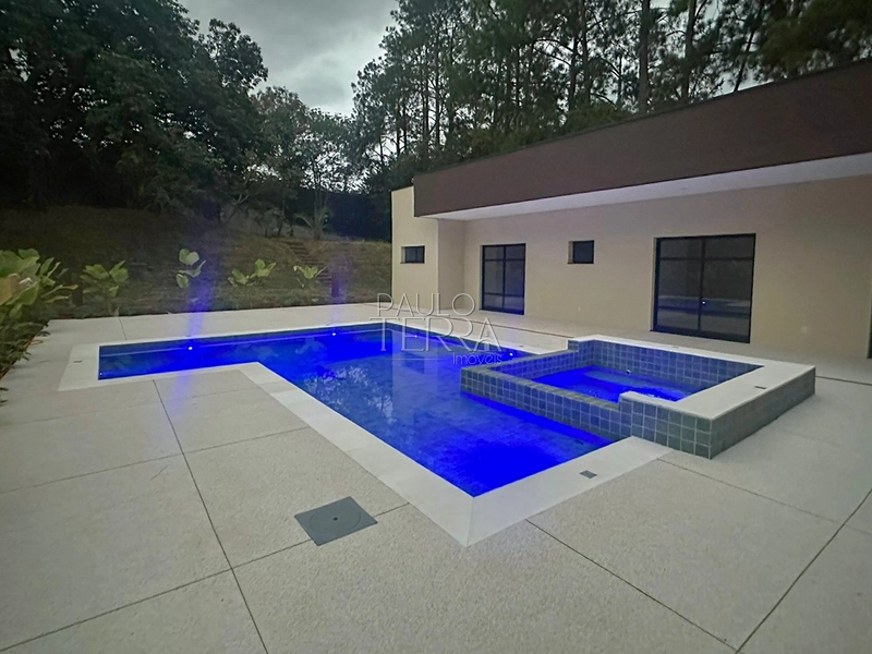 Casa Térrea Nova à Venda no Condomínio Chácaras Cataguá Taubaté | 3 Suítes, Escritório, Piscina com Spa e Terreno de 1.874m²: 82ª foto da galeria de imagens do imóvel