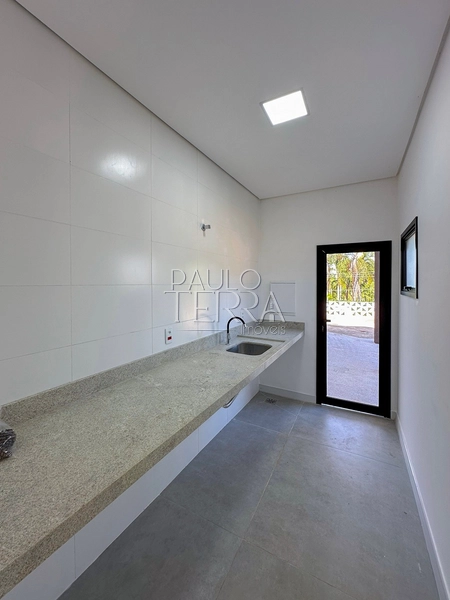 Casa Térrea Nova à Venda no Condomínio Chácaras Cataguá Taubaté | 3 Suítes, Escritório, Piscina com Spa e Terreno de 1.874m²: 46ª foto da galeria de imagens do imóvel