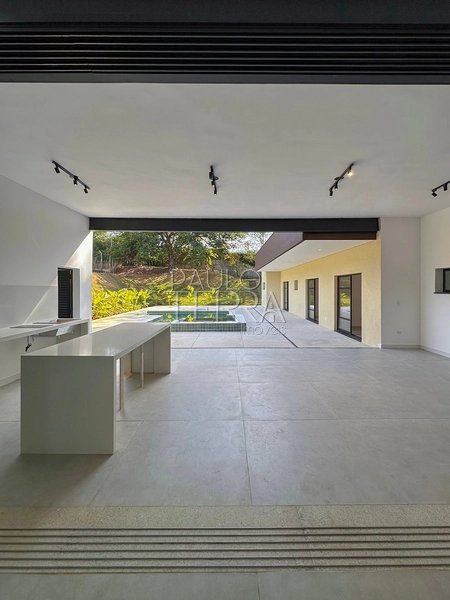 Casa Térrea Nova à Venda no Condomínio Chácaras Cataguá Taubaté | 3 Suítes, Escritório, Piscina com Spa e Terreno de 1.874m²: 20ª foto da galeria de imagens do imóvel