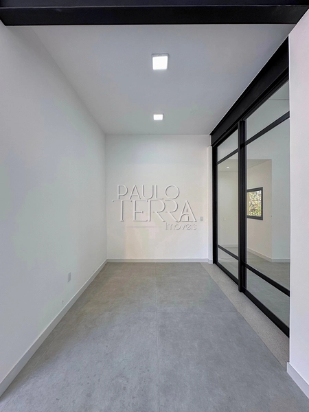 Casa Térrea Nova à Venda no Condomínio Chácaras Cataguá Taubaté | 3 Suítes, Escritório, Piscina com Spa e Terreno de 1.874m²: 38ª foto da galeria de imagens do imóvel
