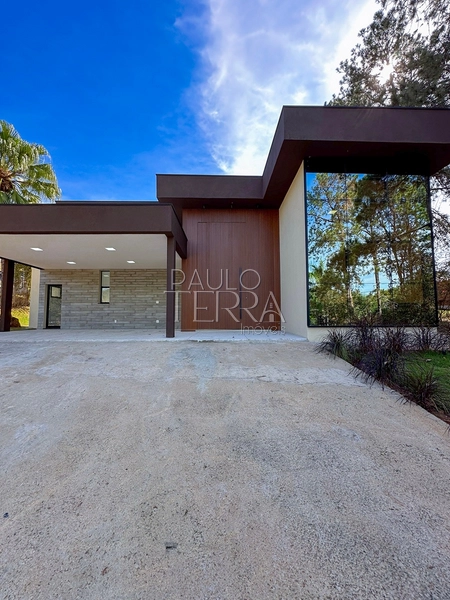 Casa Térrea Nova à Venda no Condomínio Chácaras Cataguá Taubaté | 3 Suítes, Escritório, Piscina com Spa e Terreno de 1.874m²: 91ª foto da galeria de imagens do imóvel