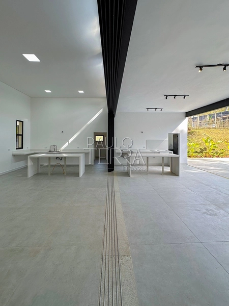 Casa Térrea Nova à Venda no Condomínio Chácaras Cataguá Taubaté | 3 Suítes, Escritório, Piscina com Spa e Terreno de 1.874m²: 13ª foto da galeria de imagens do imóvel