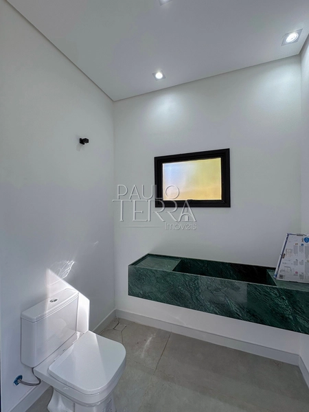 Casa Térrea Nova à Venda no Condomínio Chácaras Cataguá Taubaté | 3 Suítes, Escritório, Piscina com Spa e Terreno de 1.874m²: 18ª foto da galeria de imagens do imóvel