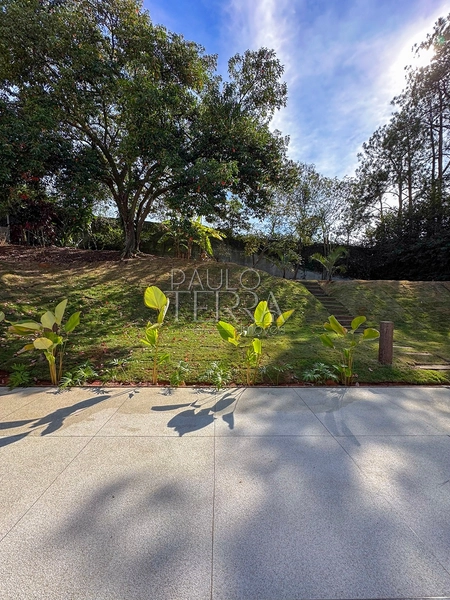 Casa Térrea Nova à Venda no Condomínio Chácaras Cataguá Taubaté | 3 Suítes, Escritório, Piscina com Spa e Terreno de 1.874m²: 25ª foto da galeria de imagens do imóvel