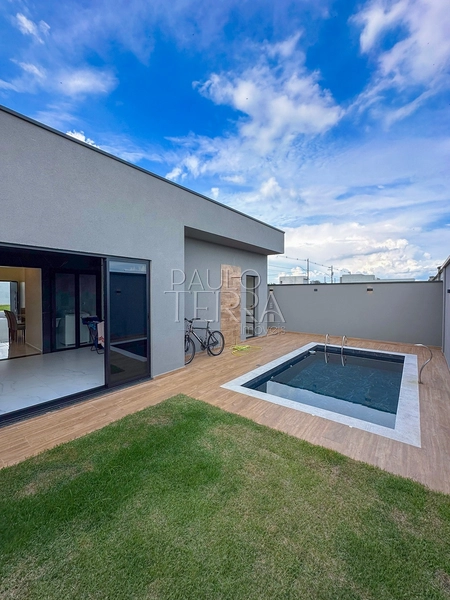 Casa térrea com piscina e quintal à venda no Condomínio Pérola do Vale em Tremembé | 3 quartos (1 suíte): 17ª foto da galeria de imagens do imóvel