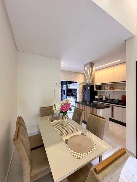 Casa térrea com piscina e quintal à venda no Condomínio Pérola do Vale em Tremembé | 3 quartos (1 suíte): 9ª foto da galeria de imagens do imóvel