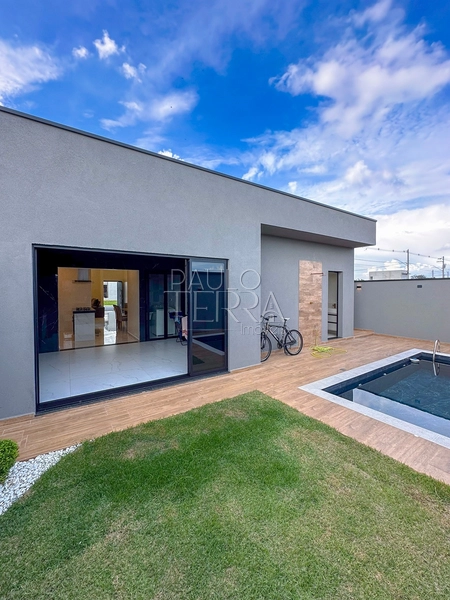 Casa térrea com piscina e quintal à venda no Condomínio Pérola do Vale em Tremembé | 3 quartos (1 suíte): 18ª foto da galeria de imagens do imóvel