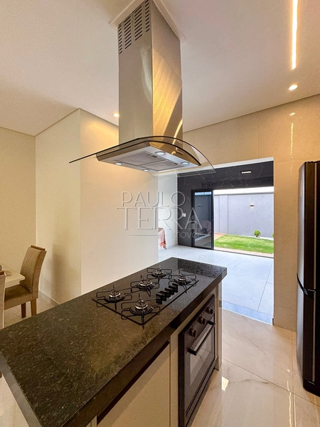 Casa térrea com piscina e quintal à venda no Condomínio Pérola do Vale em Tremembé | 3 quartos (1 suíte): 37ª foto da galeria de imagens do imóvel