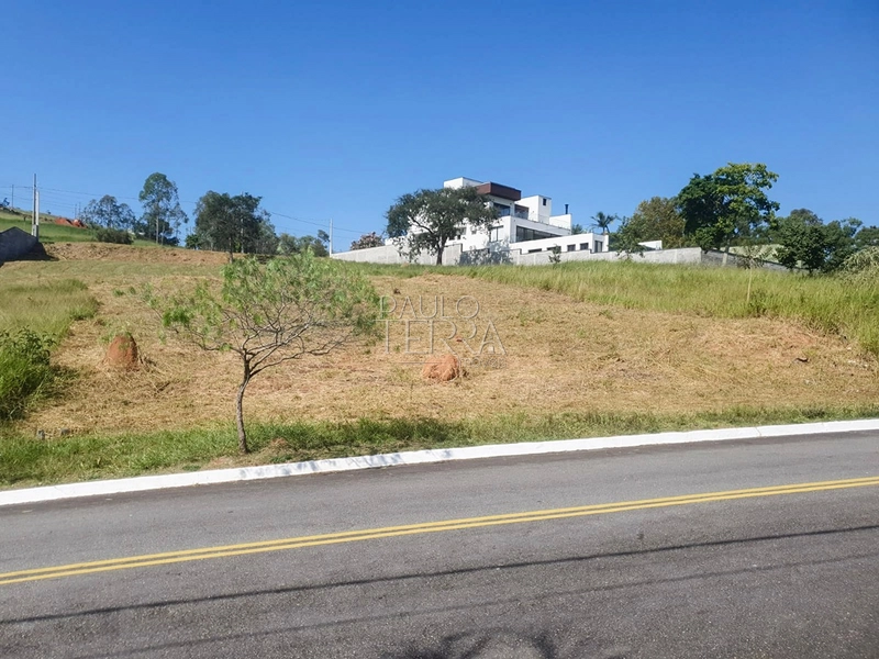 Terreno à Venda no Condomínio Campos do Conde Taubaté | 643,76 m² | Em Frente à Área de Lazer: 2ª foto da galeria de imagens do imóvel