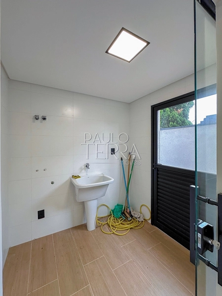 Casa à Venda no Condomínio Pontal da Amizade Taubaté | 3 Suítes, Área Gourmet Integrada e Quintal Amplo: 11ª foto da galeria de imagens do imóvel