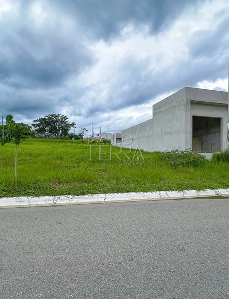 Terreno Plano à Venda no Condomínio Ágata | 250 m² no Vale dos Cristais – Taubaté/SP: 2ª foto da galeria de imagens do imóvel
