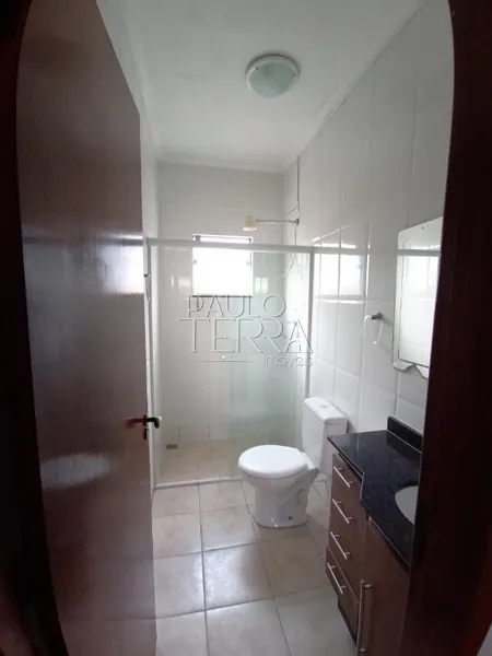 Apartamento para alugar 3 dormitórios com armários planejados e sacada: 13ª foto da galeria de imagens do imóvel